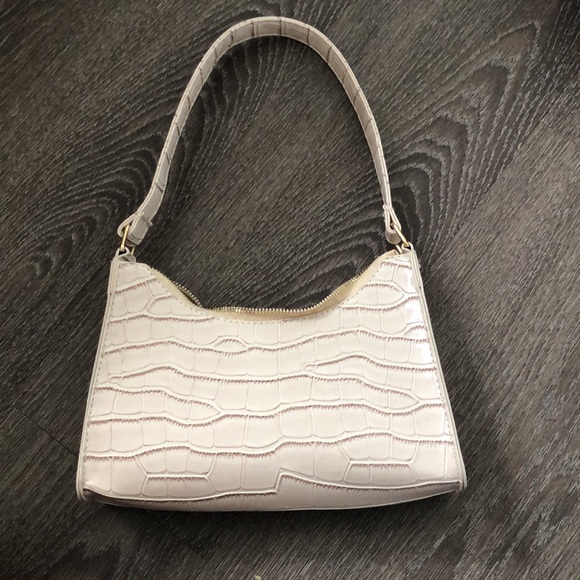 Little pink purse - Picture 2 of 3